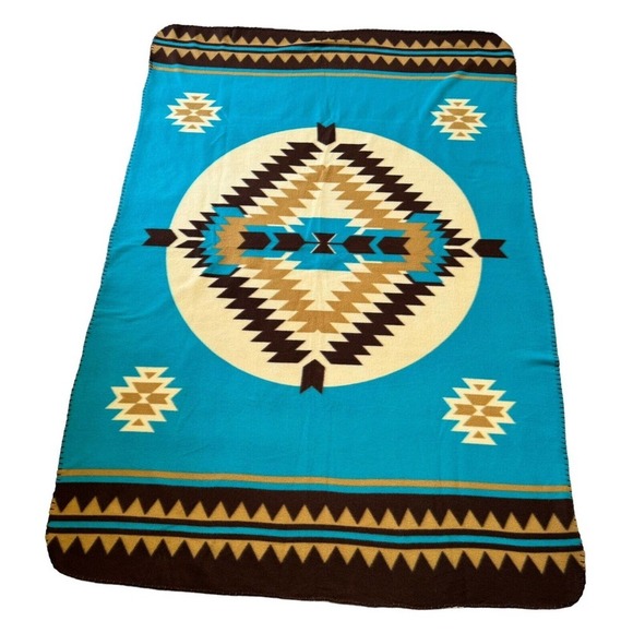 St Labre Indian School Polyester Throw Blanket 48”x32” Ashland Montana NEW - Picture 2 of 5